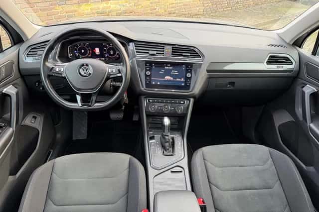 Volkswagen Tiguan (2019) thumbnail 2