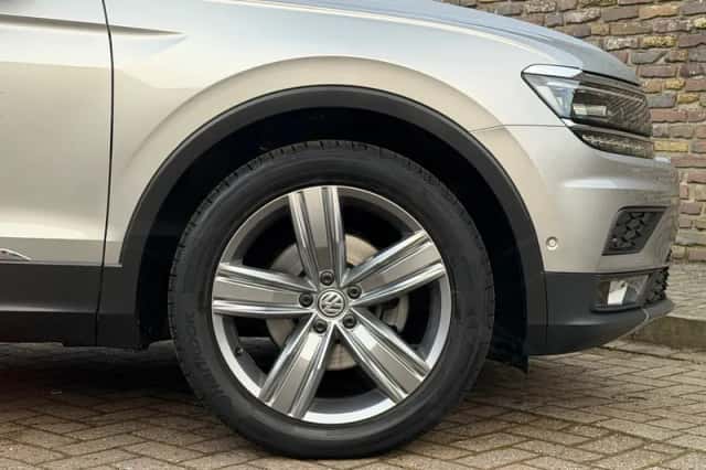 Volkswagen Tiguan (2019) thumbnail 11