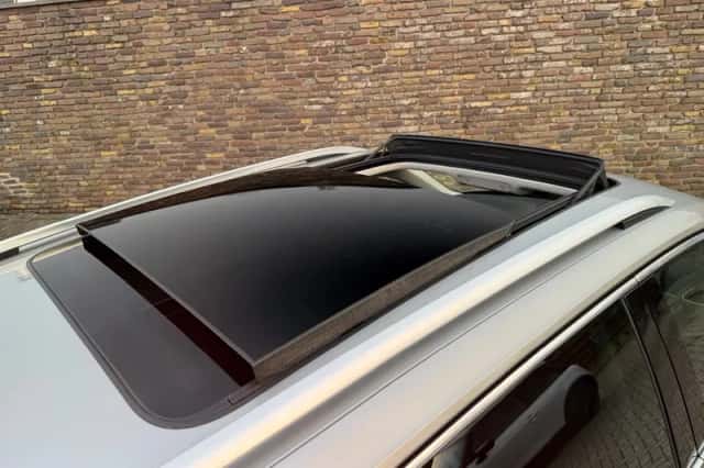 Volkswagen Tiguan (2019) thumbnail 13
