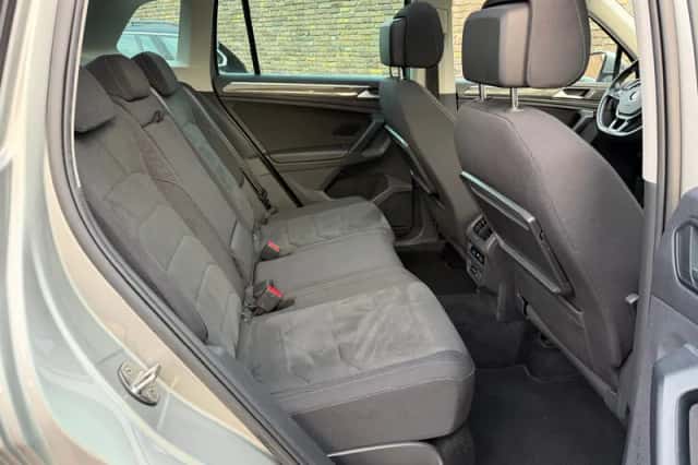 Volkswagen Tiguan (2019) thumbnail 20
