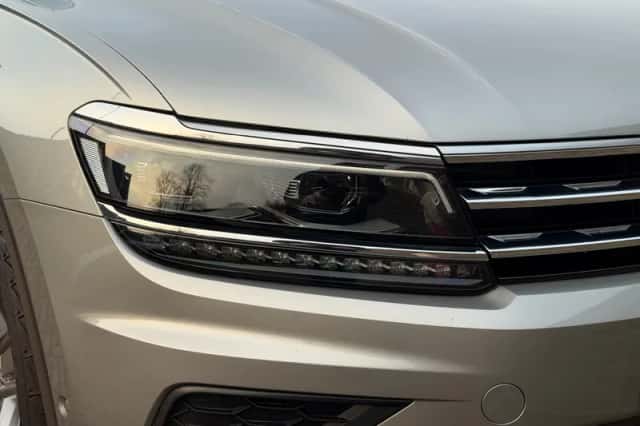 Volkswagen Tiguan (2019) thumbnail 4