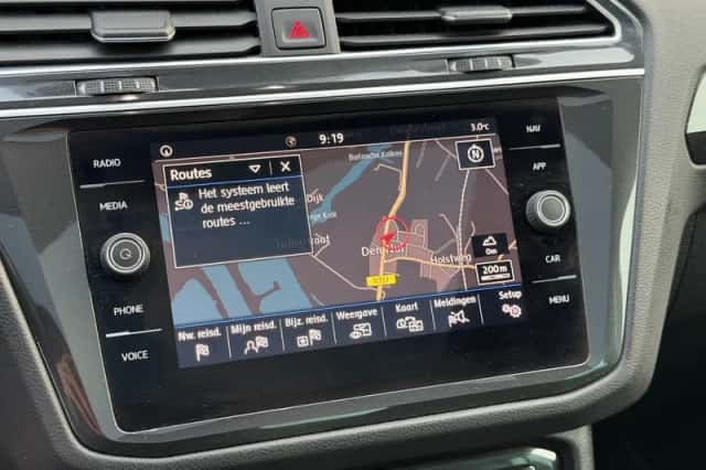 Volkswagen Tiguan (2019) thumbnail 40