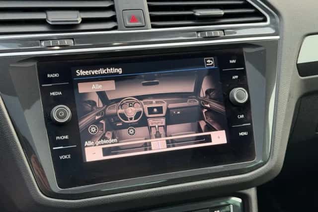 Volkswagen Tiguan (2019) thumbnail 42
