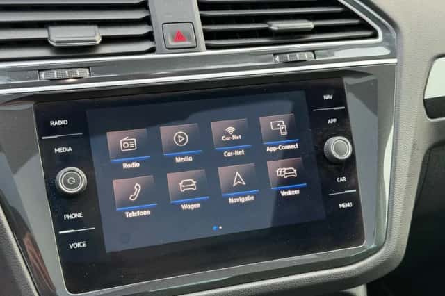 Volkswagen Tiguan (2019) thumbnail 43