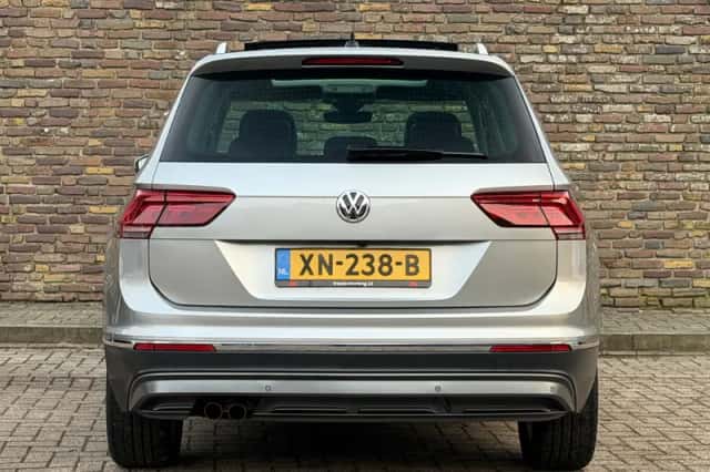 Volkswagen Tiguan (2019) thumbnail 9