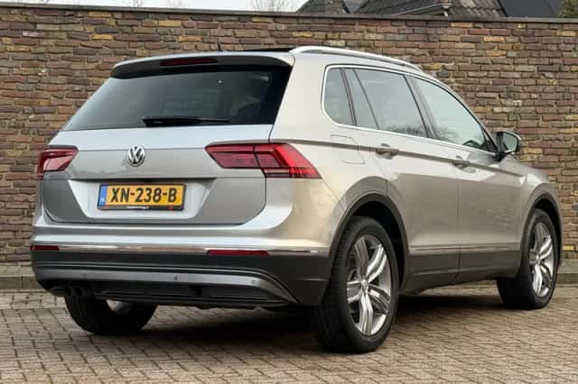 Volkswagen Tiguan (2019) thumbnail 10