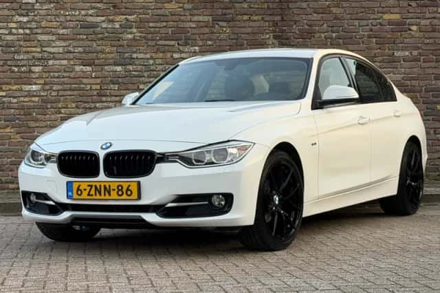 BMW 3-Serie (2015) thumbnail 1