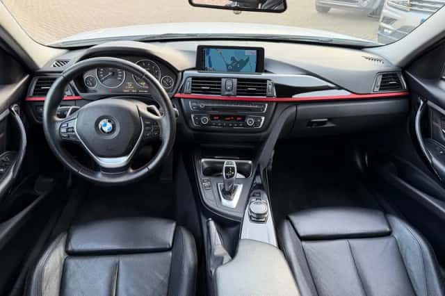 BMW 3-Serie (2015) thumbnail 2