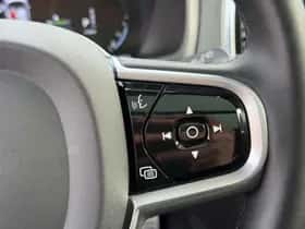 Volvo XC90 (2021) thumbnail 38