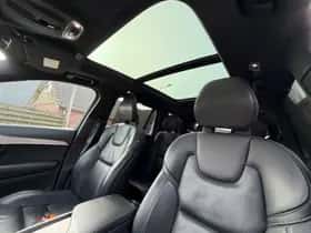 Volvo XC90 (2021) thumbnail 57