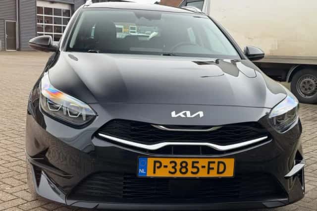 Kia Ceed (2022) thumbnail 12