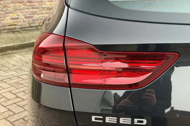 Kia Ceed (2022) thumbnail 13