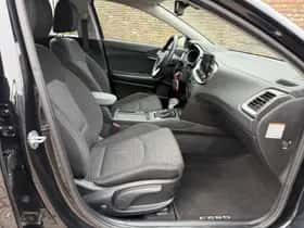 Kia Ceed (2022) thumbnail 15
