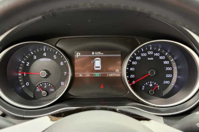 Kia Ceed (2022) thumbnail 3