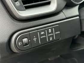 Kia Ceed (2022) thumbnail 24