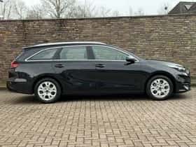 Kia Ceed (2022) thumbnail 8