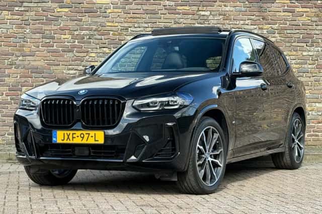 BMW X3 (2023) thumbnail 1