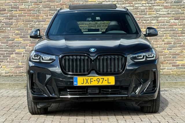 BMW X3 (2023) thumbnail 6