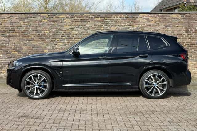 BMW X3 (2023) thumbnail 7