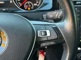 Volkswagen Golf (2013) thumbnail 30