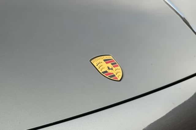 Porsche Cayenne (2022) thumbnail 12