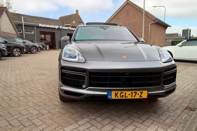 Porsche Cayenne (2022) thumbnail 13