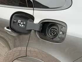 Porsche Cayenne (2022) thumbnail 19