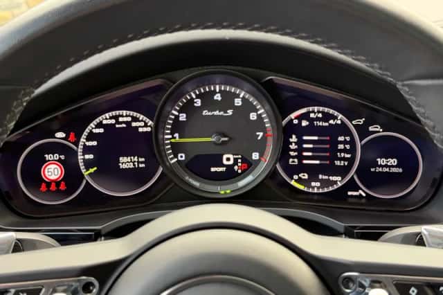 Porsche Cayenne (2022) thumbnail 3