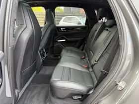 Porsche Cayenne (2022) thumbnail 23