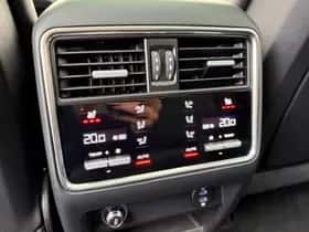 Porsche Cayenne (2022) thumbnail 24