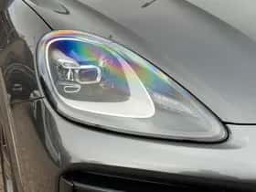 Porsche Cayenne (2022) thumbnail 4