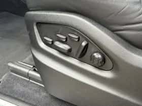 Porsche Cayenne (2022) thumbnail 37