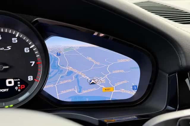 Porsche Cayenne (2022) thumbnail 48