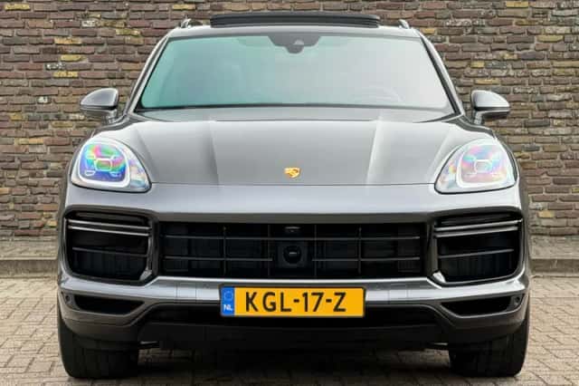 Porsche Cayenne (2022) thumbnail 6