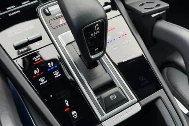 Porsche Cayenne (2022) thumbnail 52