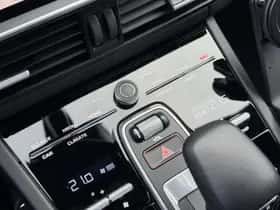 Porsche Cayenne (2022) thumbnail 53