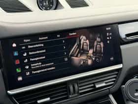 Porsche Cayenne (2022) thumbnail 60