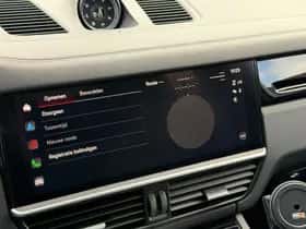 Porsche Cayenne (2022) thumbnail 63