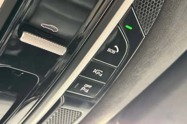 Porsche Cayenne (2022) thumbnail 68