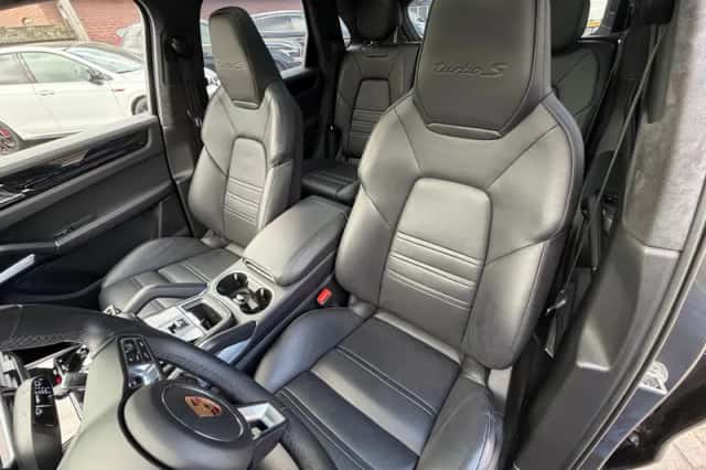 Porsche Cayenne (2022) thumbnail 75