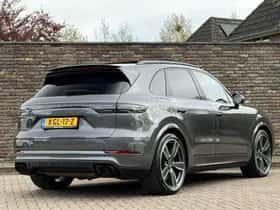 Porsche Cayenne (2022) thumbnail 9