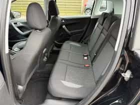 Peugeot 2008 (2016) thumbnail 17
