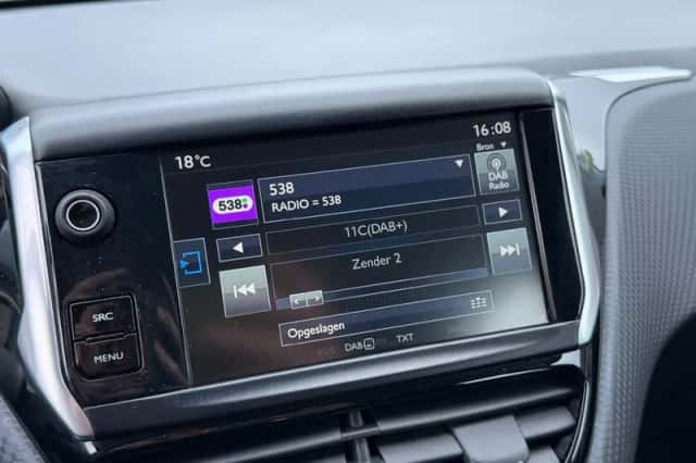 Peugeot 2008 (2016) thumbnail 31