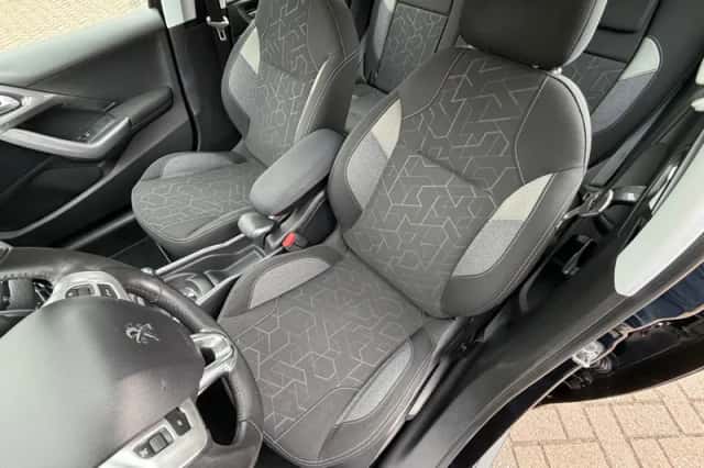 Peugeot 2008 (2016) thumbnail 37