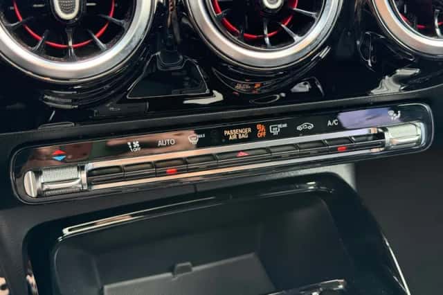 Mercedes-Benz A-Klasse (2019) thumbnail 33