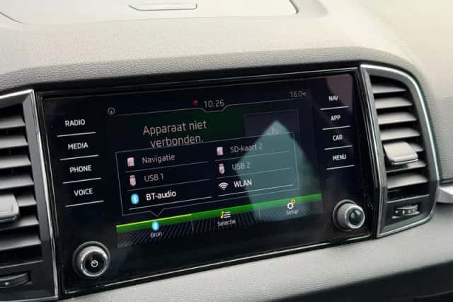 Škoda Karoq (2018) thumbnail 34