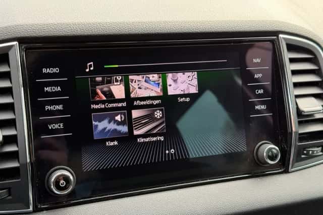 Škoda Karoq (2018) thumbnail 41