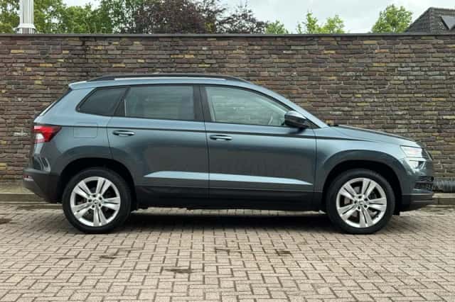 Škoda Karoq (2018) thumbnail 8