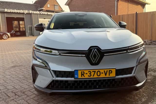 Renault Mégane E-Tech (2022) thumbnail 13