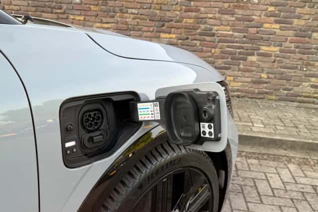 Renault Mégane E-Tech (2022) thumbnail 14